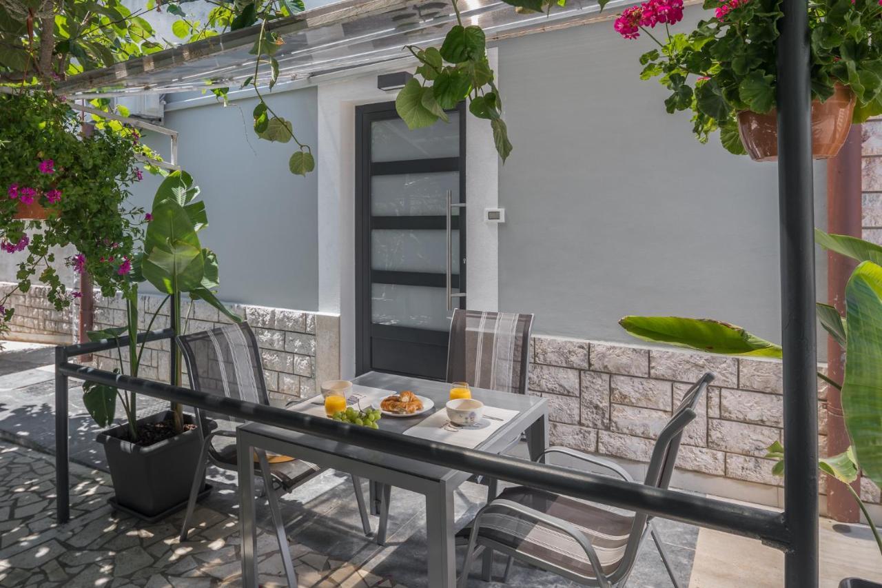 Apartment Citar โปเรช ภายนอก รูปภาพ